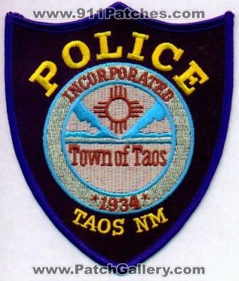Taos Police
Thanks to EmblemAndPatchSales.com for this scan.
Keywords: new mexico town of