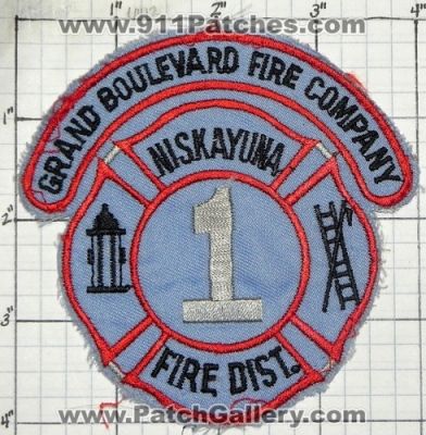 Grand Boulevard Fire Company Niskayuna District 1 (New York)
Thanks to swmpside for this picture.
Keywords: department dept. dist.