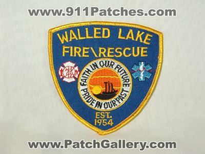 Walled Lake Fire Rescue Department (Michigan)
Thanks to Walts Patches for this picture.
Keywords: dept.