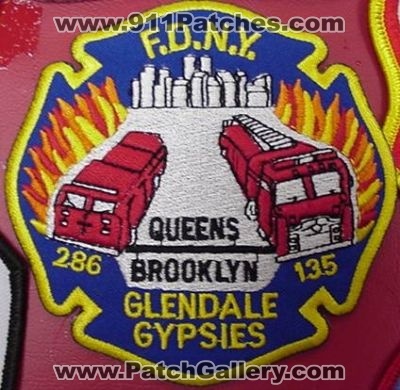FDNY Fire Engine 286 Ladder 135 (New York)
Thanks to HDEAN for this picture.
Keywords: department