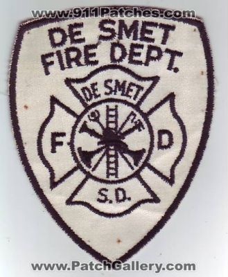 De Smet Fire Department (South Dakota)
Thanks to Dave Slade for this scan.
Keywords: dept. fd s.d.