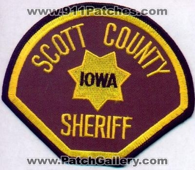 Scott County Sheriff
Thanks to EmblemAndPatchSales.com for this scan.
Keywords: iowa