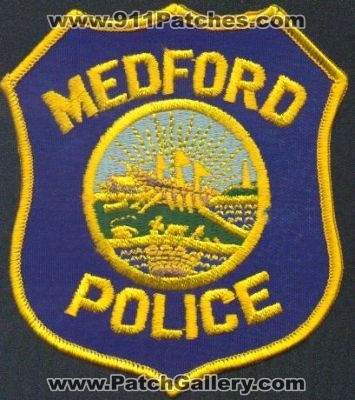 Medford Police
Thanks to EmblemAndPatchSales.com for this scan.
Keywords: massachusetts