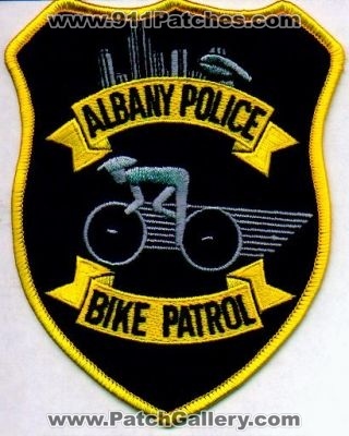 Albany Police Bike Patrol
Thanks to EmblemAndPatchSales.com for this scan.
Keywords: new york
