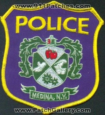 Medina Police
Thanks to EmblemAndPatchSales.com for this scan.
Keywords: new york