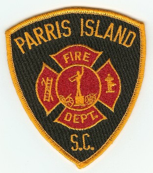 Parris Island Fire Dept
Thanks to PaulsFirePatches.com for this scan.
Keywords: south carolina department