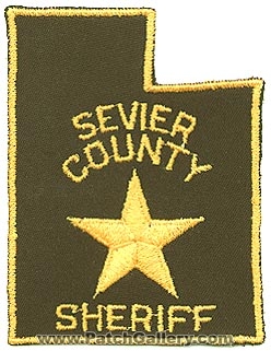 Sevier County Sheriff's Department (Utah)
Thanks to Alans-Stuff.com for this scan.
Keywords: sheriffs dept.