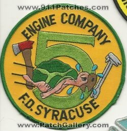 Syracuse Fire Engine 5 (New York)
Thanks to Mark Hetzel Sr. for this scan.
Keywords: company f.d. fd department