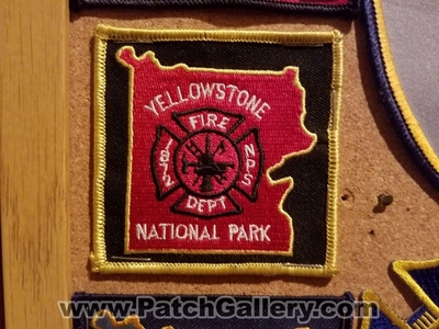 Yellowstone National Park Fire Department Patch (Wyoming)
Thanks to Jeremiah Herderich for the picture.
Keywords: dept. nps service