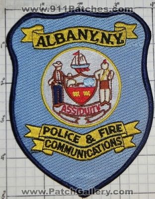 Albany Police and Fire Communications (New York)
Thanks to swmpside for this picture.
Keywords: & 911 dispatch