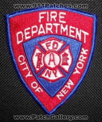 FDNY Fire Department (New York)
Thanks to Matthew Marano for this picture.
Keywords: dept. city of
