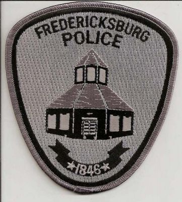 Fredericksburg Police
Thanks to EmblemAndPatchSales.com for this scan.
Keywords: texas