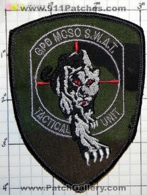 Gresham Police Department Multnomah County Sheriff's Office SWAT Tactical Unit (Oregon)
Thanks to swmpside for this picture.
Keywords: sheriffs dept. gpd mcso s.w.a.t.