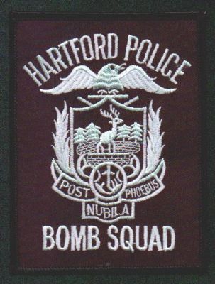 Hartford Police Bomb Squad
Thanks to EmblemAndPatchSales.com for this scan.
Keywords: connecticut