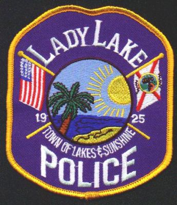 Lady Lake Police
Thanks to EmblemAndPatchSales.com for this scan.
Keywords: florida