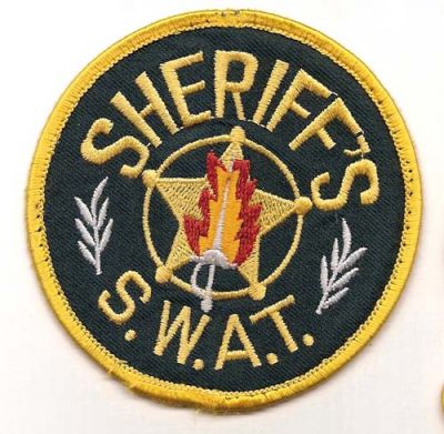 Lake County Sheriff's S.W.A.T. (Florida)
Thanks to Jamie Emberson for this scan.
Keywords: sheriffs swat