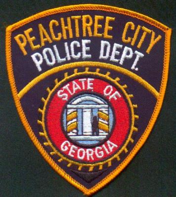 Peachtree City Police Dept
Thanks to EmblemAndPatchSales.com for this scan.
Keywords: georgia