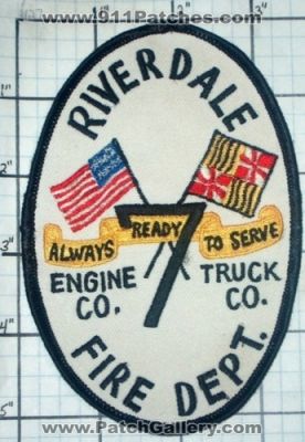 Riverdale Fire Department Engine Truck Company 7 (Maryland)
Thanks to swmpside for this picture.
Keywords: dept. co.