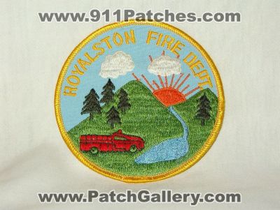 Royalston Fire Department (Massachusetts)
Thanks to Walts Patches for this picture.
Keywords: dept.