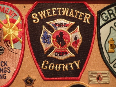 Sweetwater County Fire Department Patch (Wyoming)
Thanks to Jeremiah Herderich for this picture.
Keywords: co. dept.