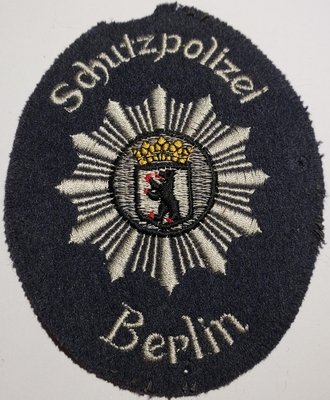 Berlin (Schutzpolizei) Police (Germany)
Thanks to Chulsey
Keywords: Berlin (Schutzpolizei) Police (Germany)